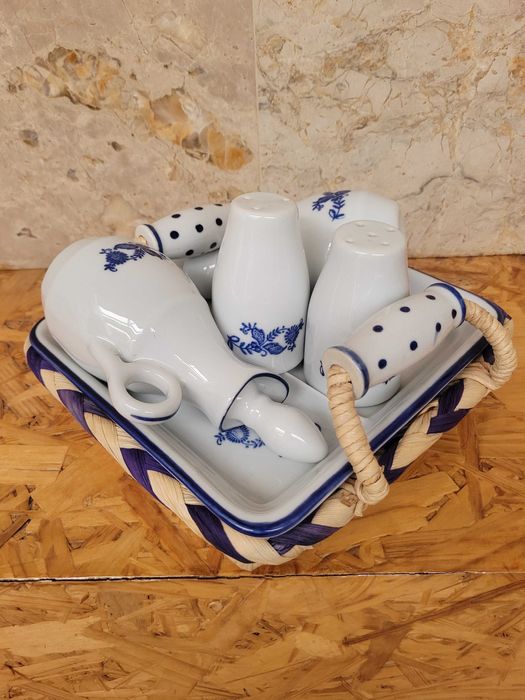 Saleiro em cerâmica com base em verga