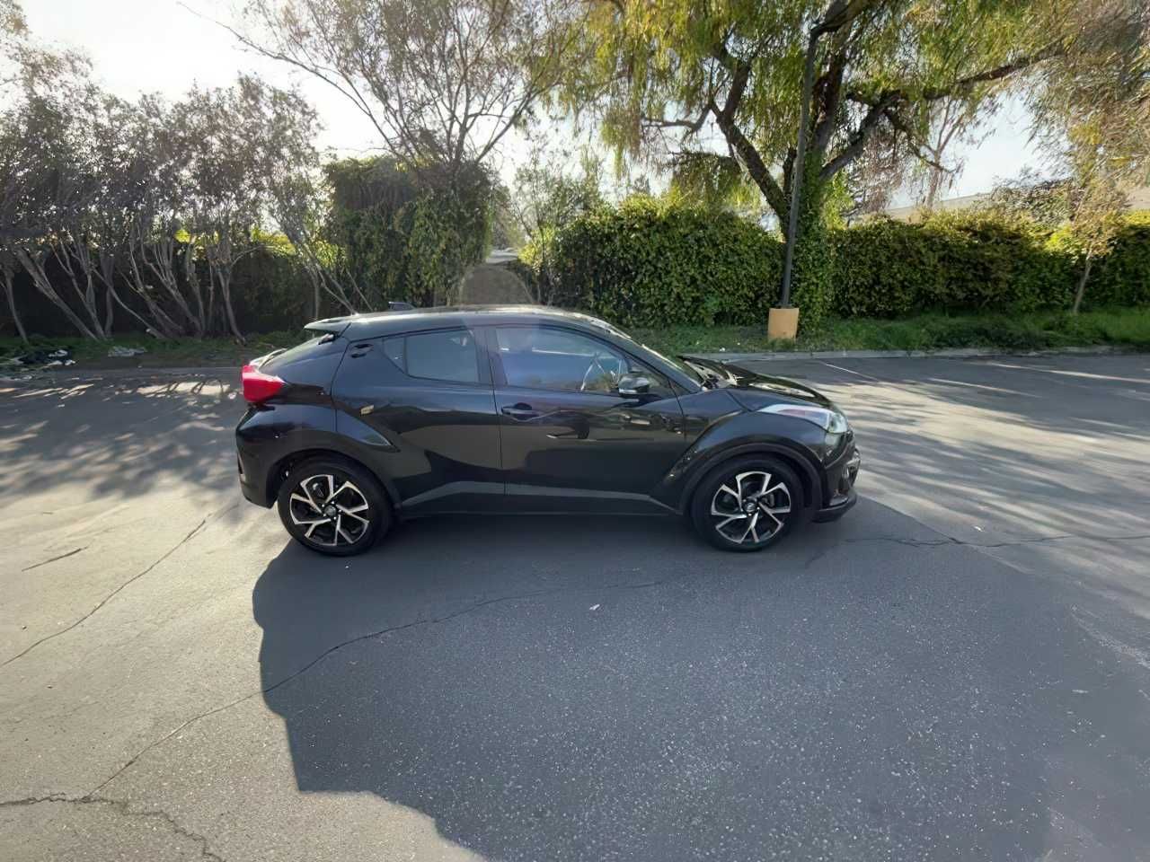 Toyota C-HR  XLE 2019