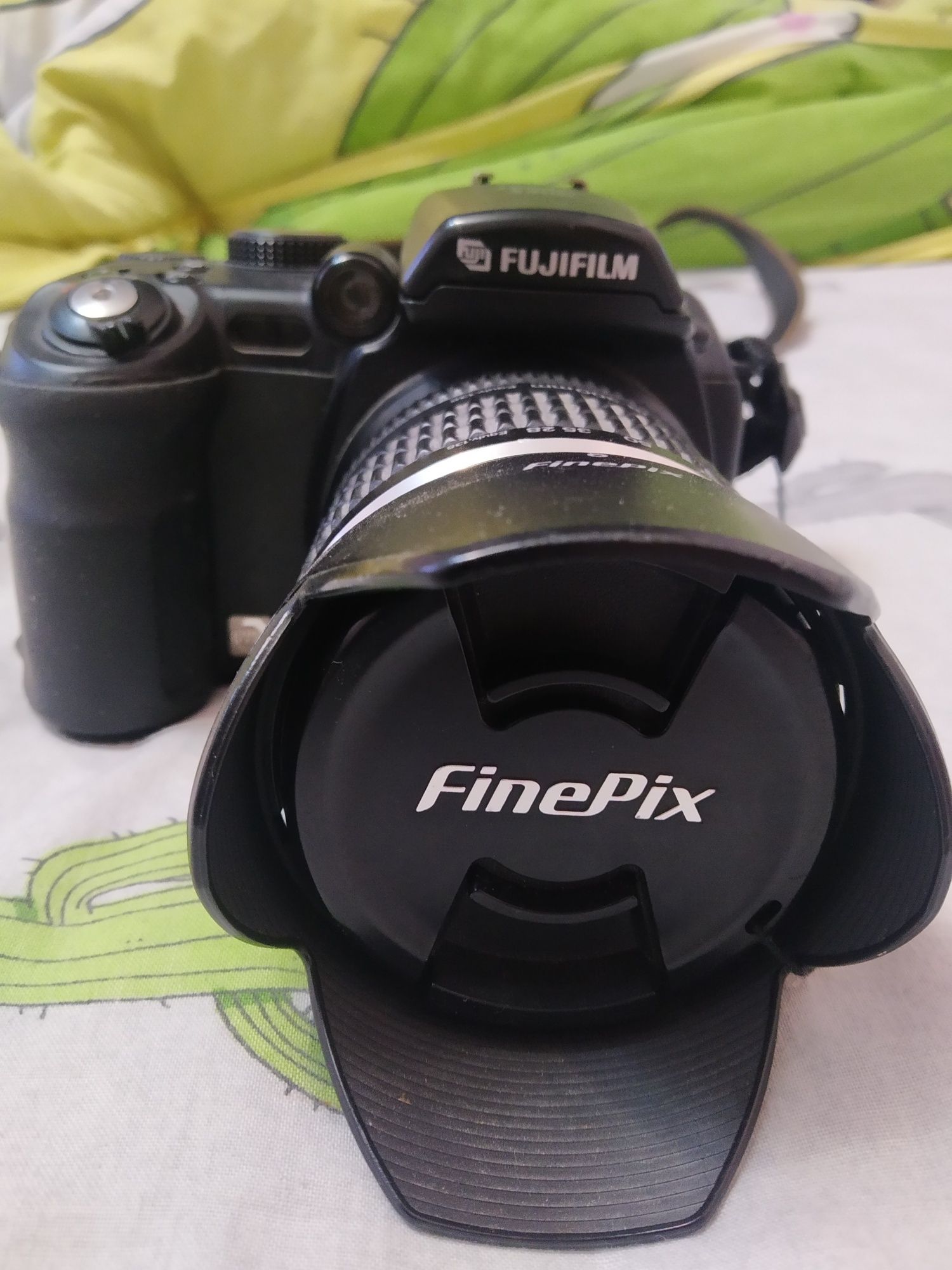 Цифровая камераFujifilm S9500