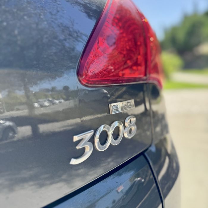 Peugeot 3008 1.6 HDi Caixa Auto DESDE 129€