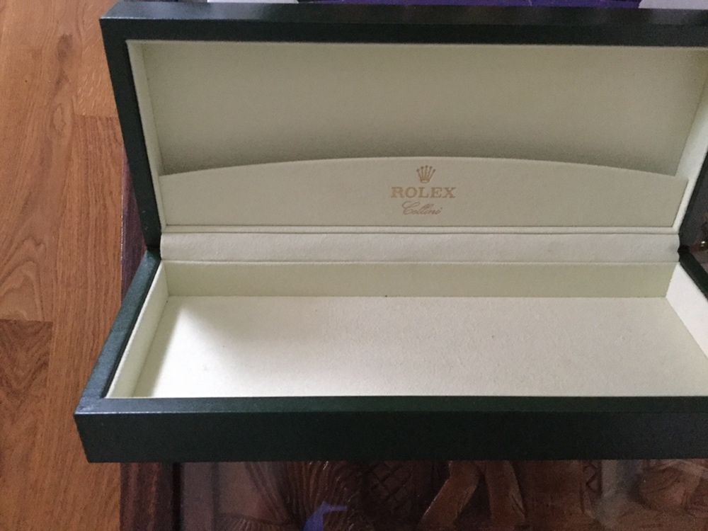 Оригінальна коробка від Rolex