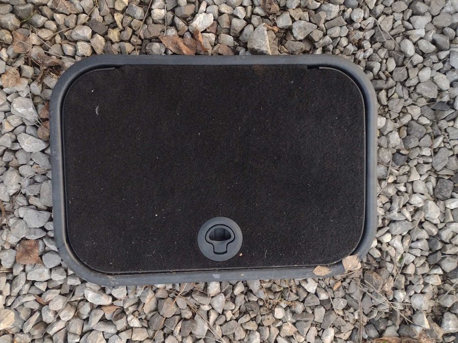 Journey Freemont 11- schowek podłoga tył 7 osób