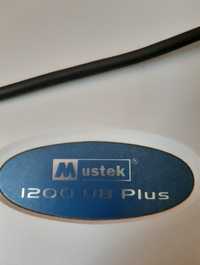 Сканер в отличном состоянии Mustek 1200 UB Plus.