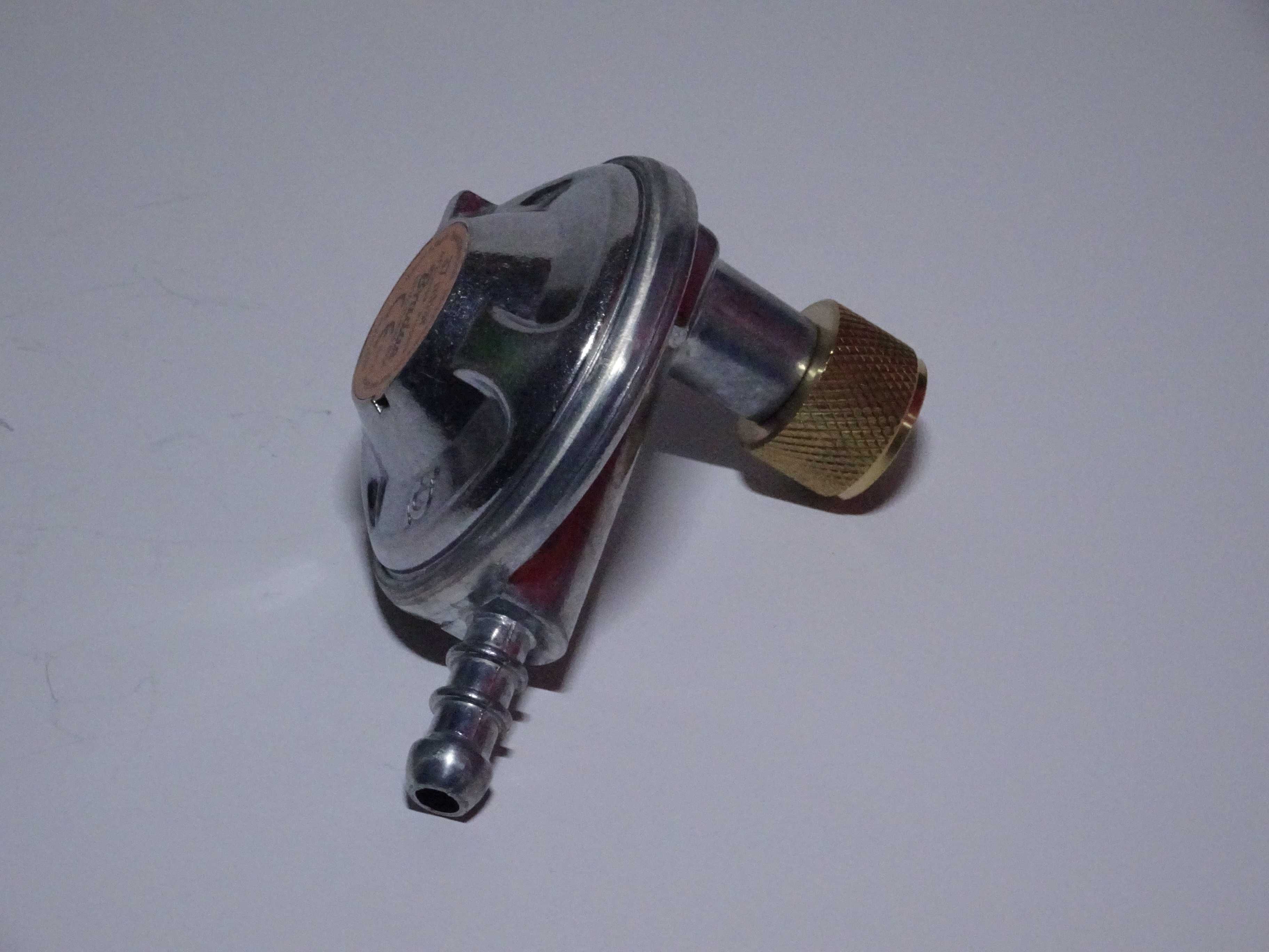 Reduktor Kątowy - Butle Turystyczne  37mbar 1,5kg/h BRADAS RG A310-299