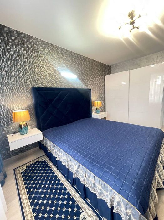 2-кімнатна з дизайнерським ремонтом, Пасічна