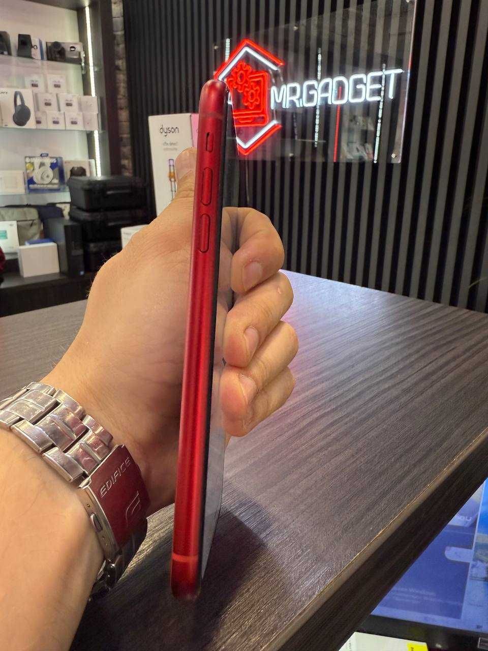iPhone XR 128GB 84% Red (Used)