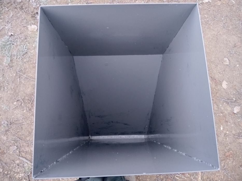 Кормушка для свиней