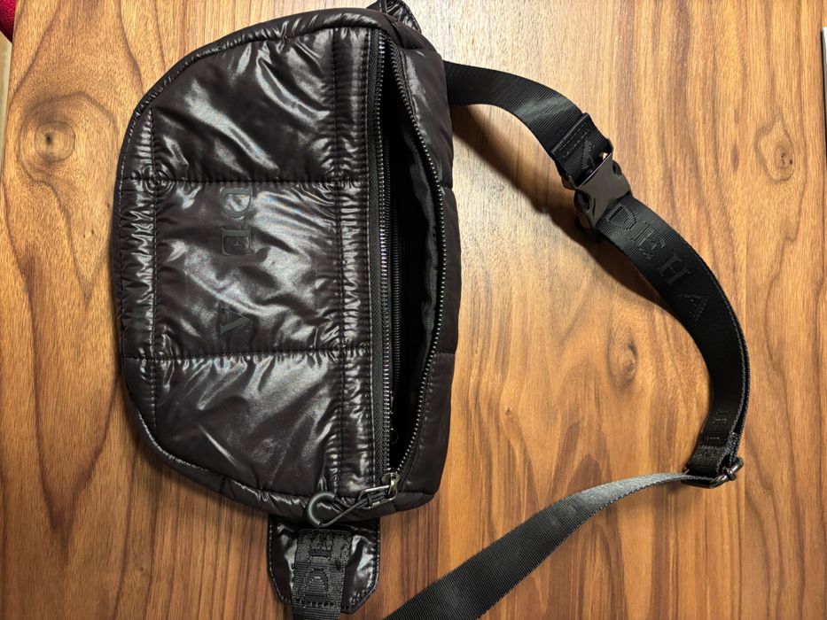 Saszetka nerka Deha damska