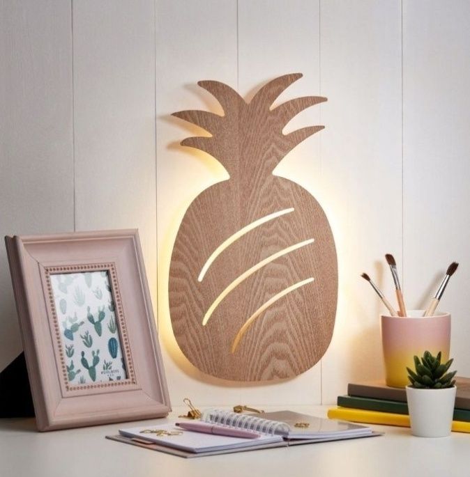 Ananas Lampka nocna Vintage old school wood Ozdoba 40cm LED na ścianę