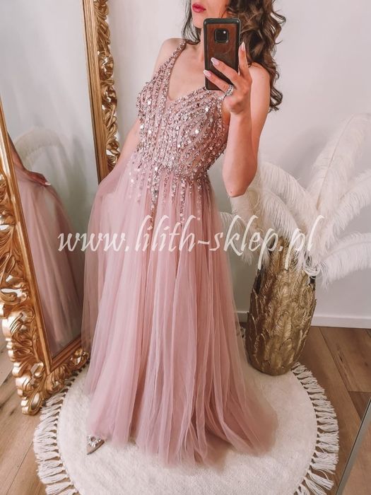 Sukienka maxi tiulowa cekinowa pudrowa