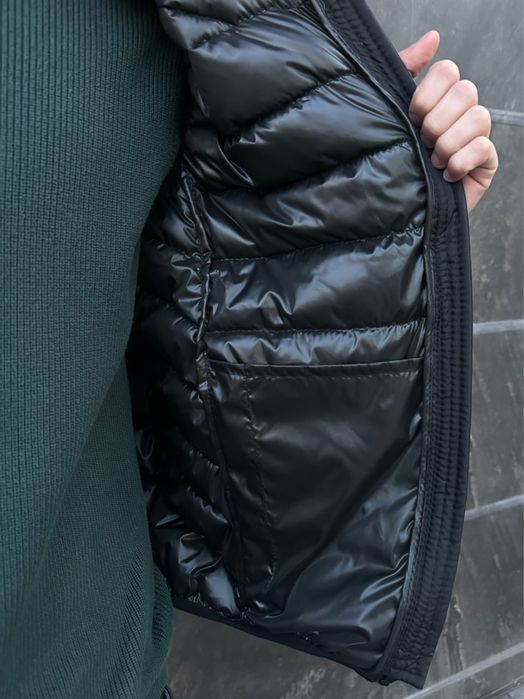 Чоловічий утеплений стьобаний жилет безрукавка на пуху. Розміри 48-54