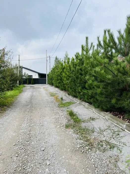 Продам участок в пос.Обуховка недалеко от леса и реки