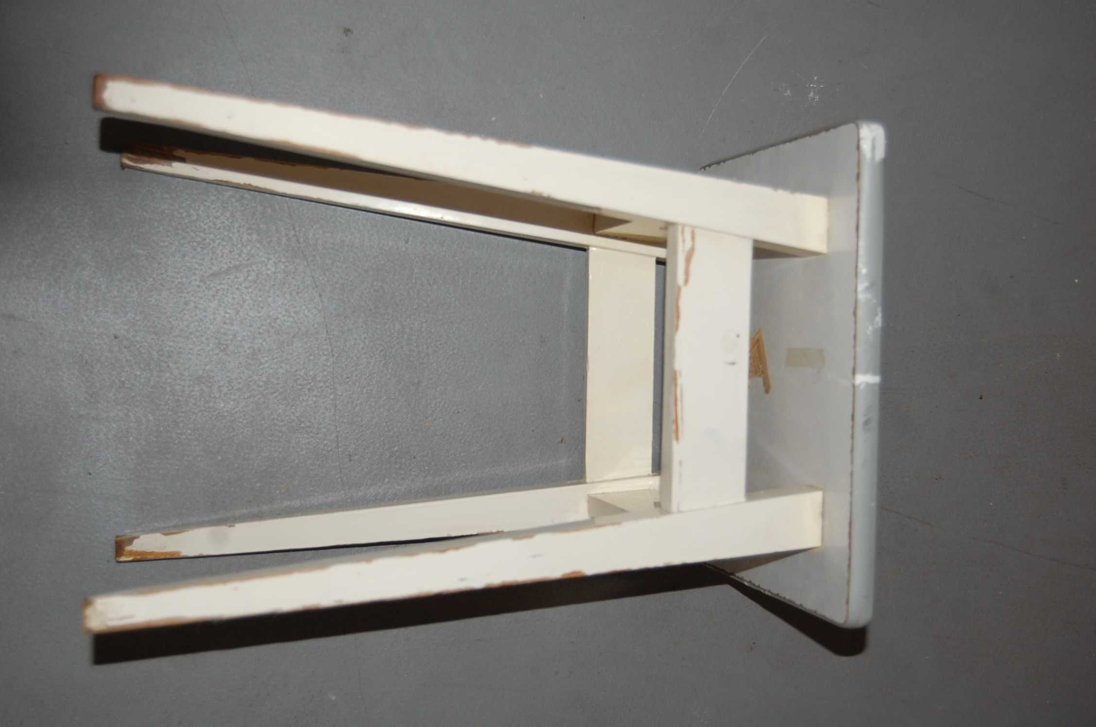 Taboret drewniany, biały - PRL