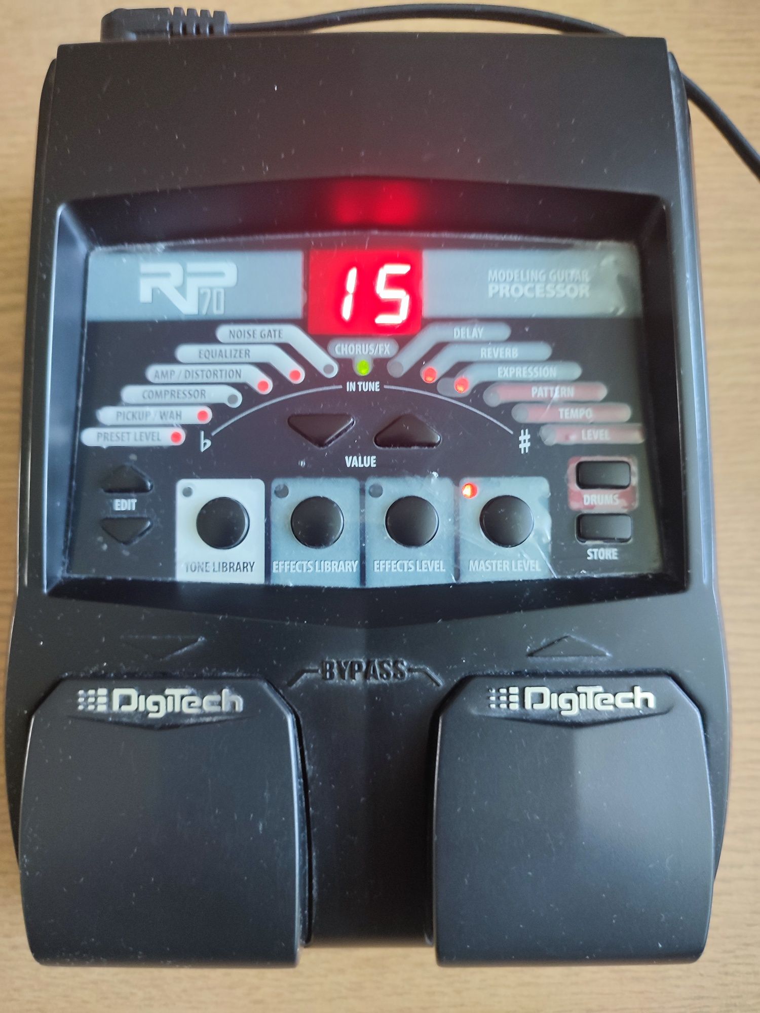 Multiefekt gitarowy Digitech RP 70