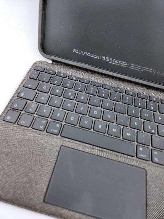 Клавіатура-чохол Logitech Folio Touch QWERTZ(1939)