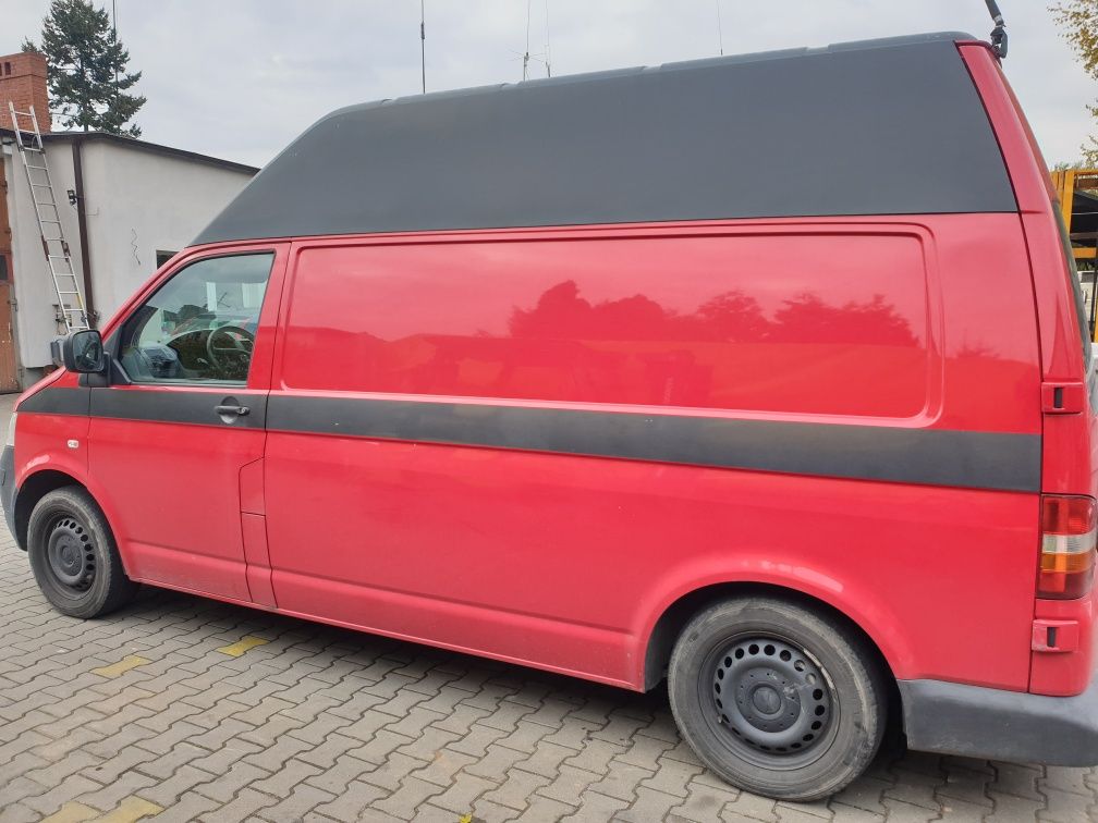 Volkswagen Transporter T5 2,5TDI 130KM