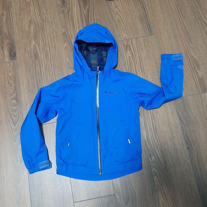 Продам пакет вещей на мальчика 4-5лет