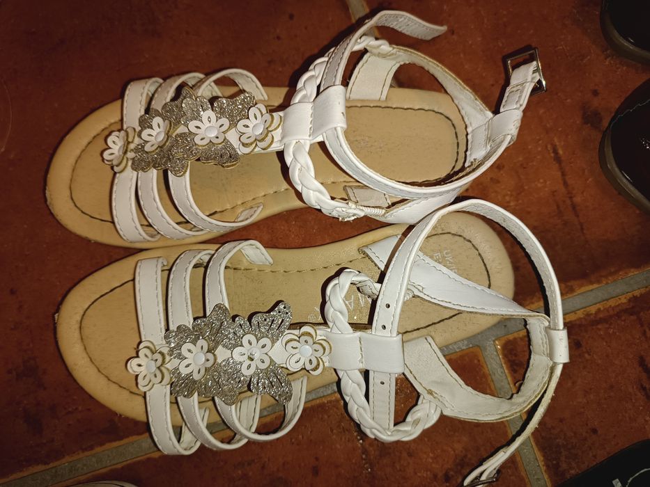 Varios calçados número 27,28,29