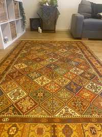 ręcznie robiony perski dywan