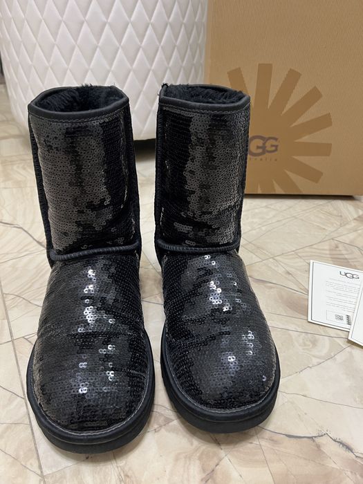 Жіночі UGG Australia оригінал пайетки угги 39 новий рік