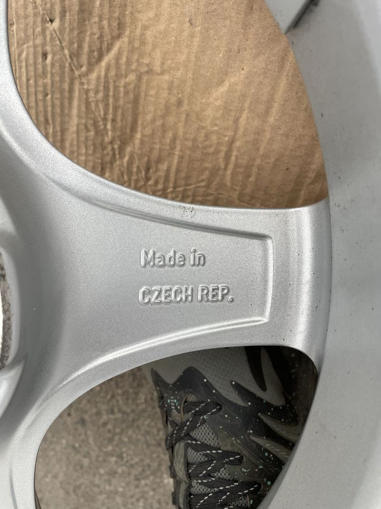 R16/5/112/6,5J/ET45/ Volkswagen/Skoda/VW/Mercedes/ диски/титани