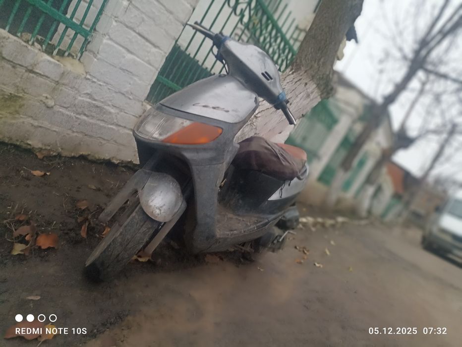 Продам мопед Сузуки летс 1