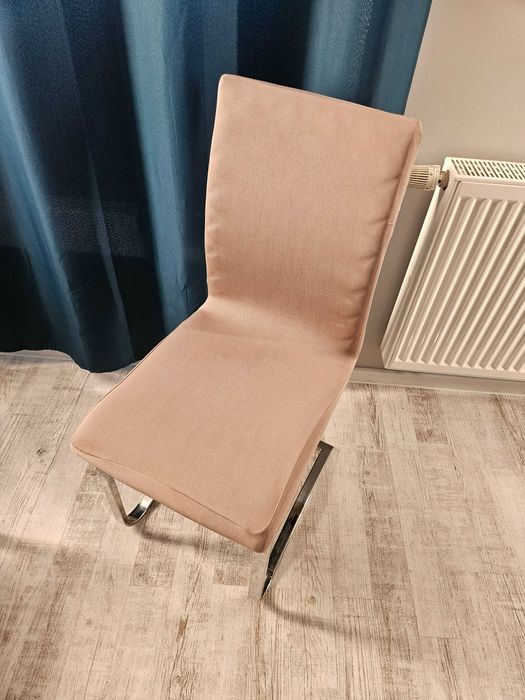 Pokrowce na krzesła elastyczne 4 sztuki beżowe cappuccino komplet