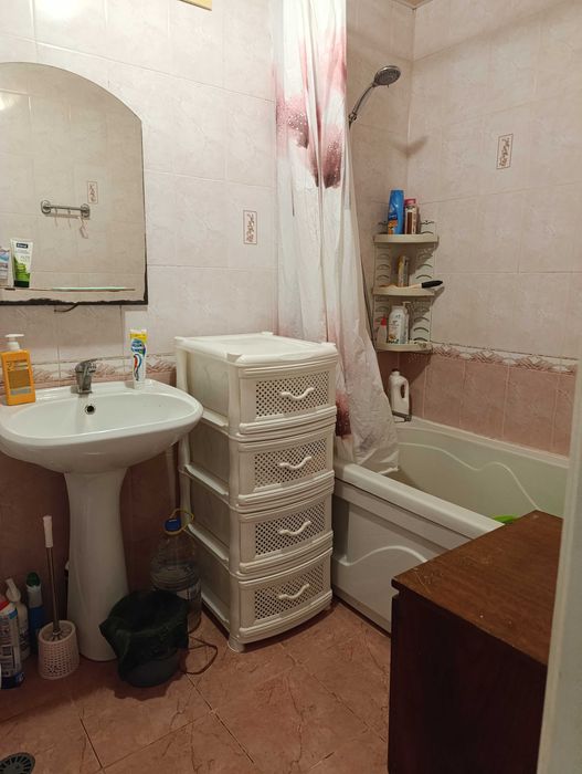 Квартира с ремонтом и видом на море в Каролино-Бугазе