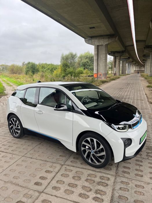 BMW i3 ,stan bdb,fajne wyposażenie,duża nawigacja,grzane siedzena,kamera,Led