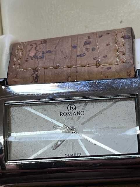 Relógios diversos com uso
