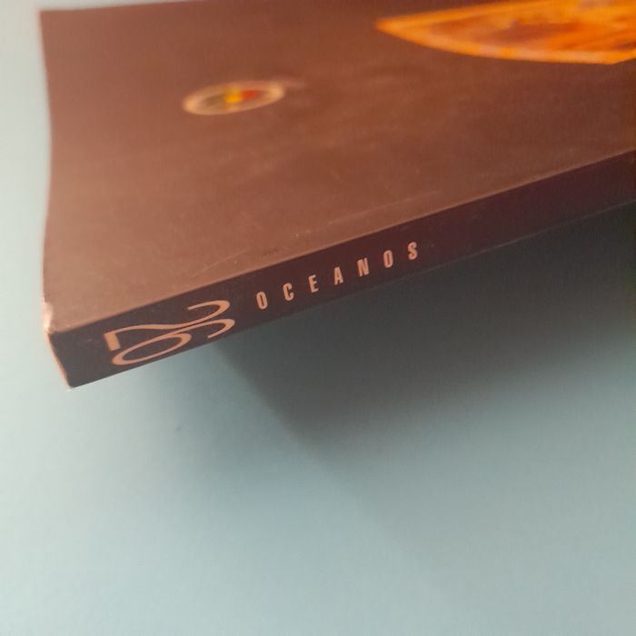 Revista Oceanos - A Luz do Mundo