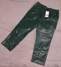 Chinosy Zara rozmiar L imitacja skóry spodnie zielone wygodne