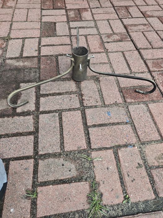 Stojak na choinke metalowy solidny