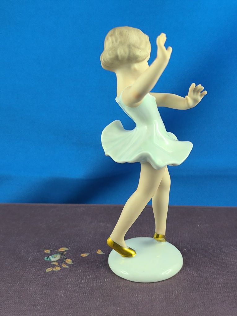Dziewczynka, dama, baletnica, tancerka Wallendorf #porcelana #prezent