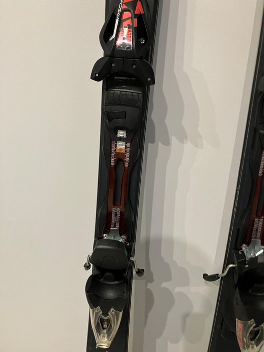 Narty Fischer Progressor F18 160 cm – stan bardzo dobry, mało używane