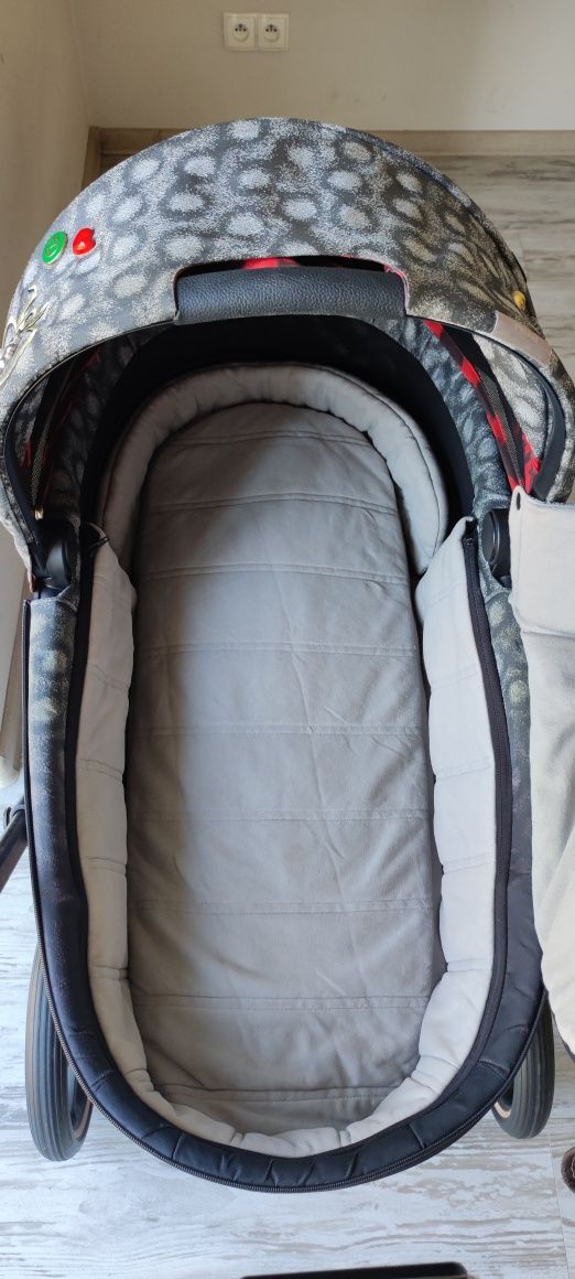 Wózek Cybex Priam 2.0 gondola Rebellious + spacerówka