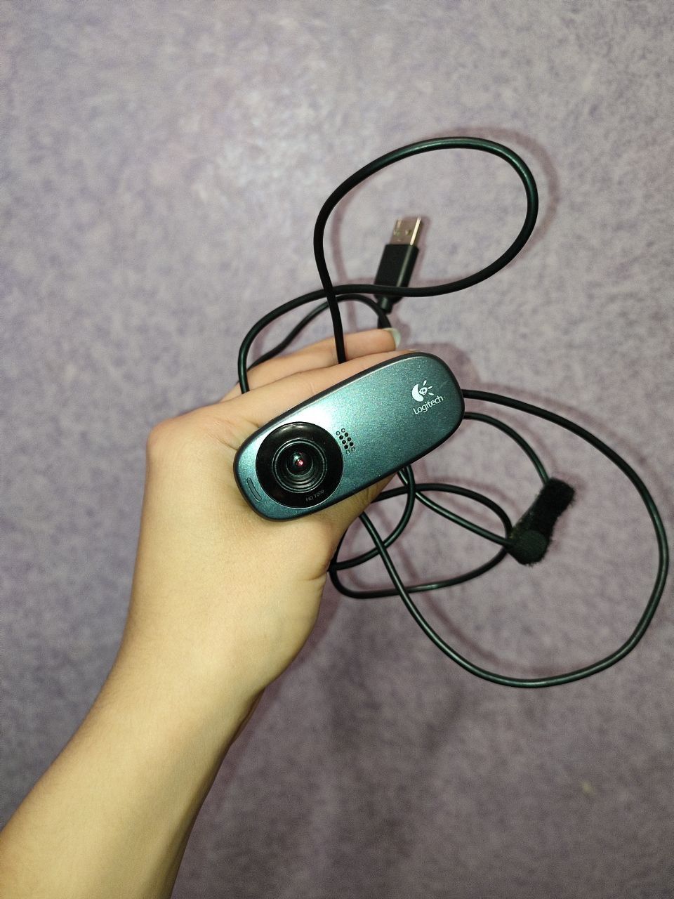 Продам веб камеру Logitech HD Webcam C310