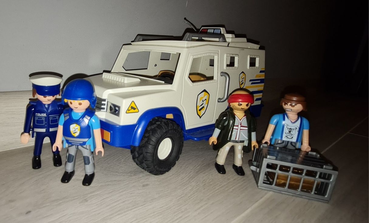 Figurki zestaw kolekcja Playmobil transporter policyjny