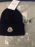 Vendo gorro moncler novo