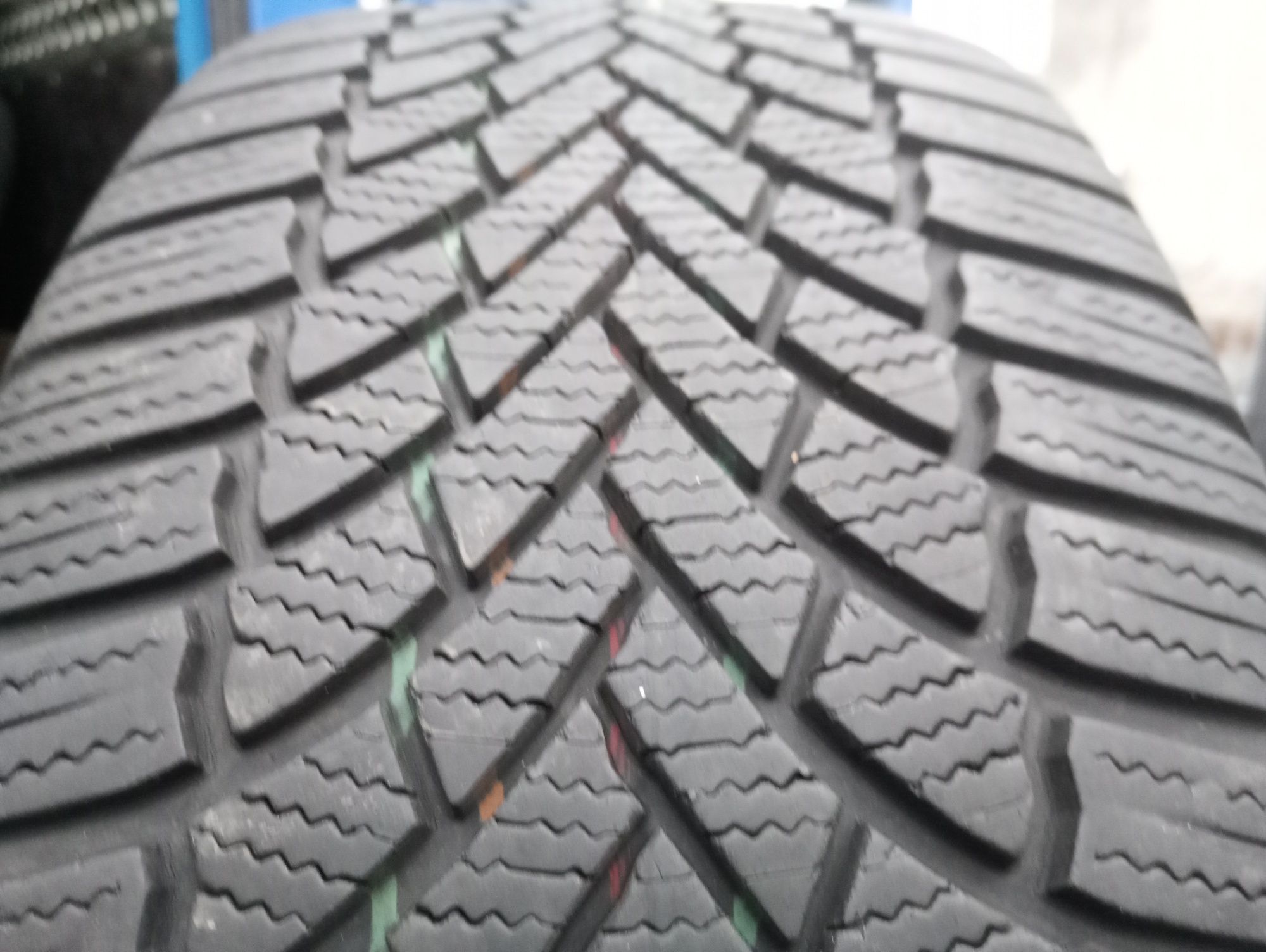 Opony 2szt 215/55/17 98V Bridgestone Blizzak LM005 Idealne 7,2mm