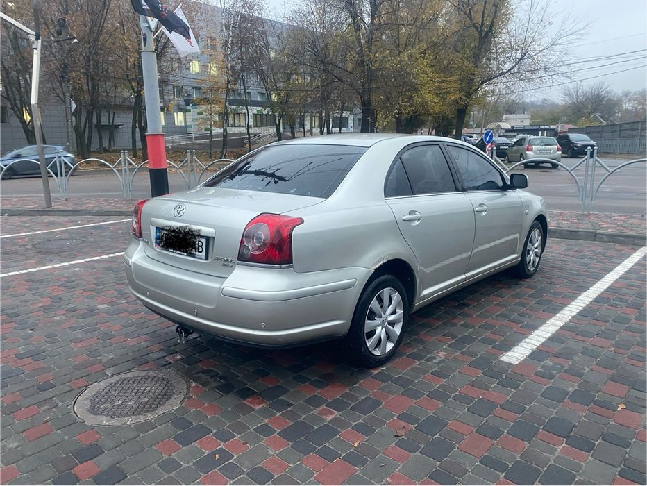 Toyota avensis TOYOTA AVENSIS Тойота авенсіс