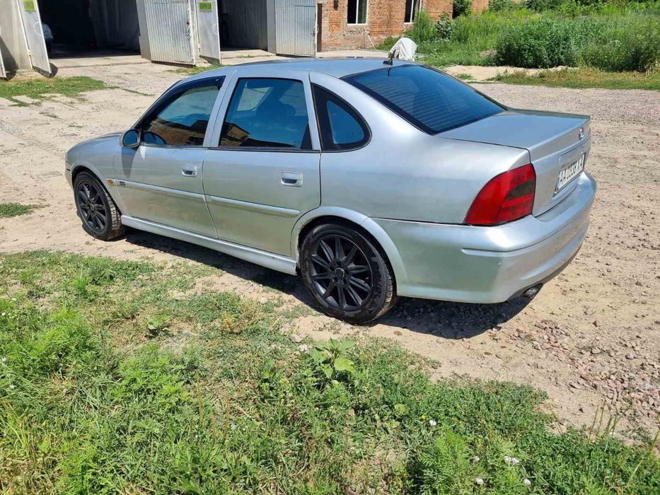 Опель вектра б..