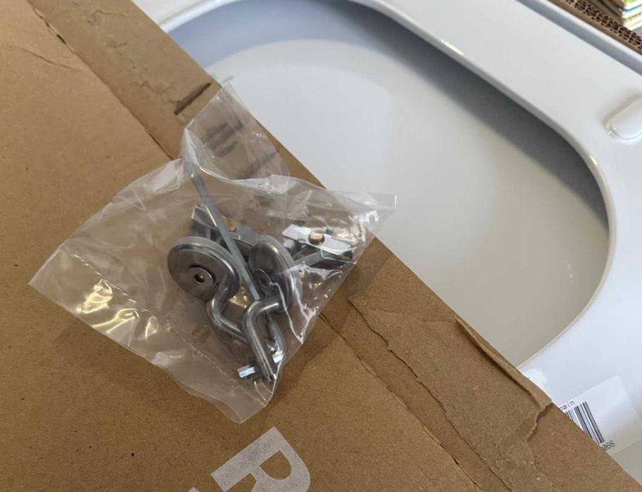 Tampa de sanita ROCA GAP BRANCO 650