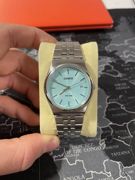 Годинник Casio B 145