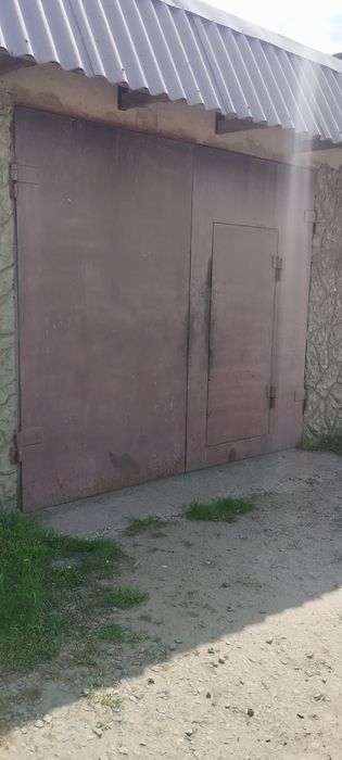 Сдам большой гараж.Правый(управление ЗТЗ)