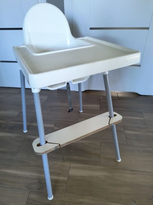 Krzesełko Ikea antilop z podnóżkiem