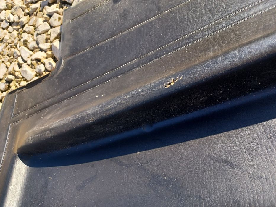 Boczki drzwiowe golf mk1 3d czarne.