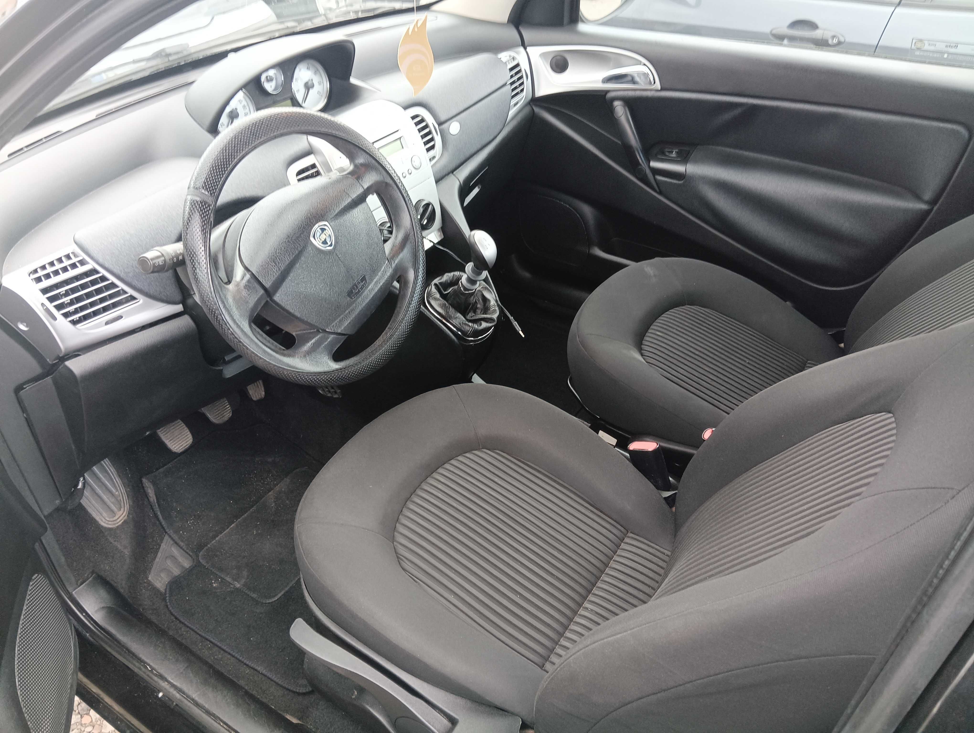 LANCIA YPSILON 1.2 __ Rok 2010 z Niemiec