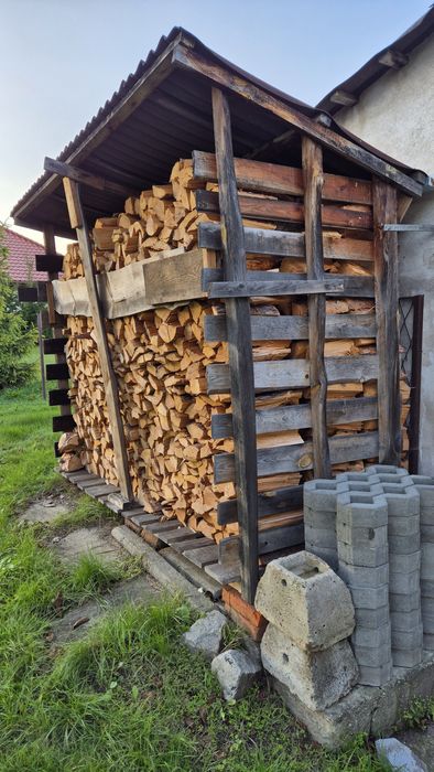 Drewno opałowe sosnowe