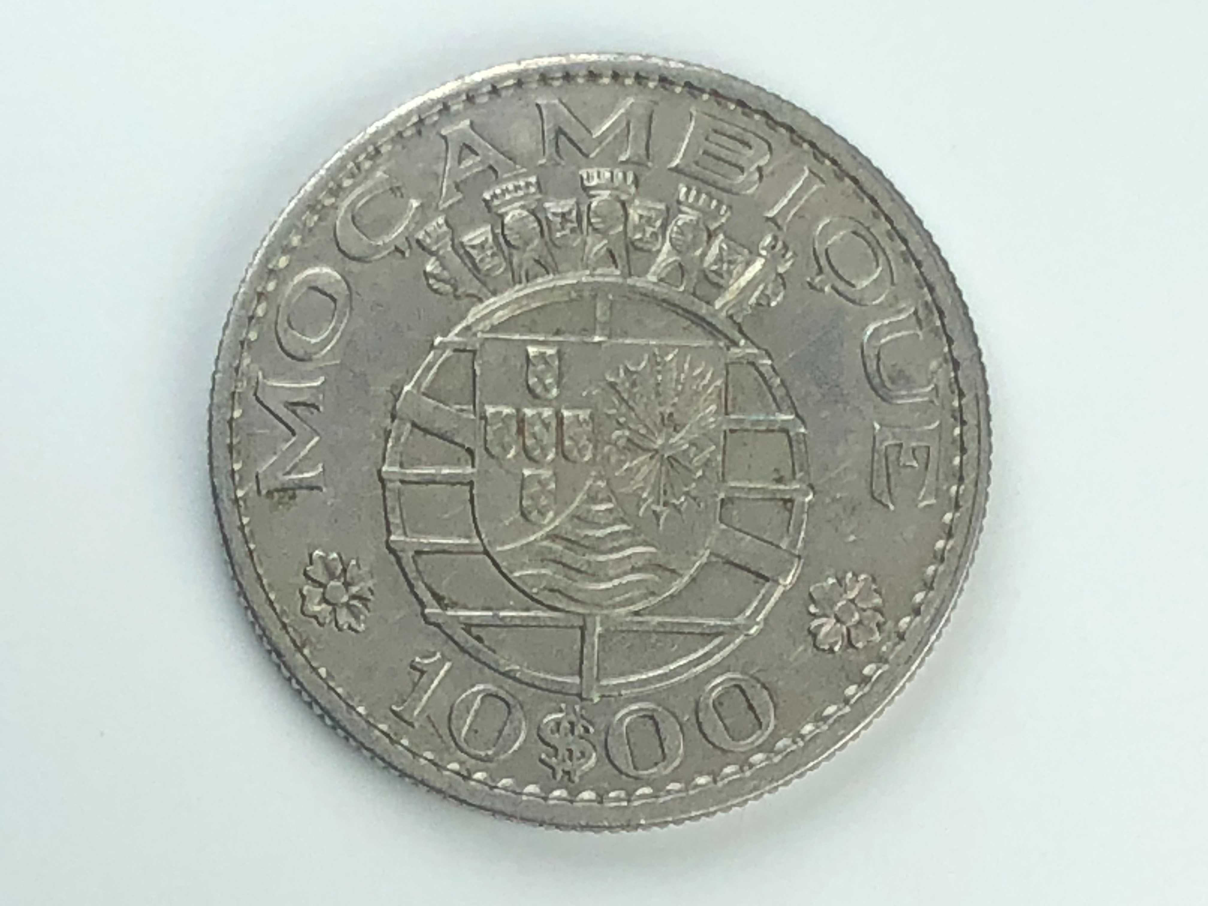 Lote 3 moedas Moçambique Prata e Niquel 10 Escudos 1954, 1970 e 1974
